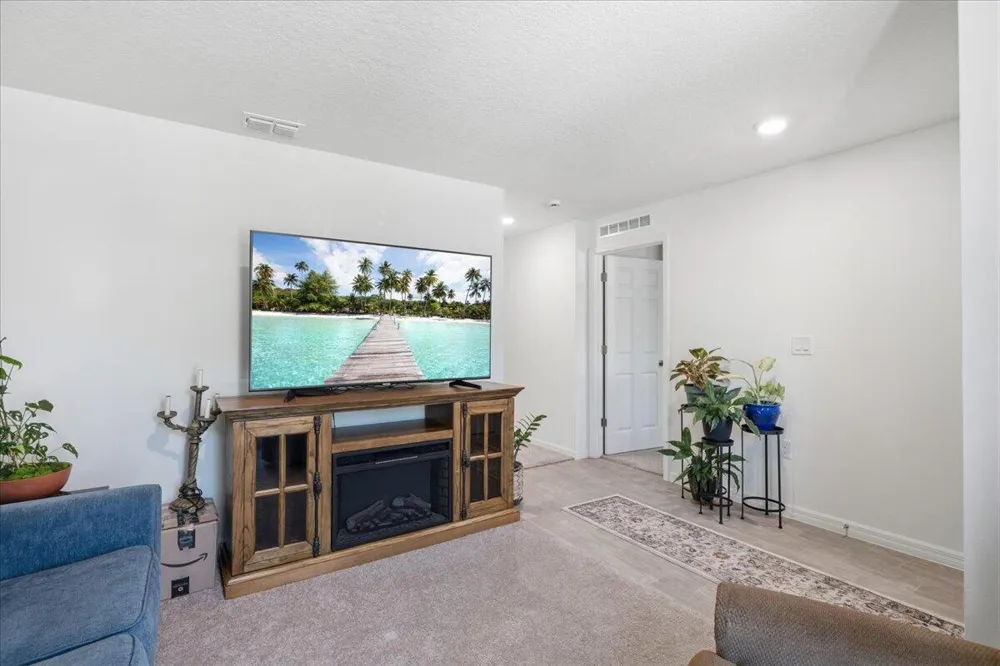 542 Mimosa Street SW Palm Bay, FL 32908