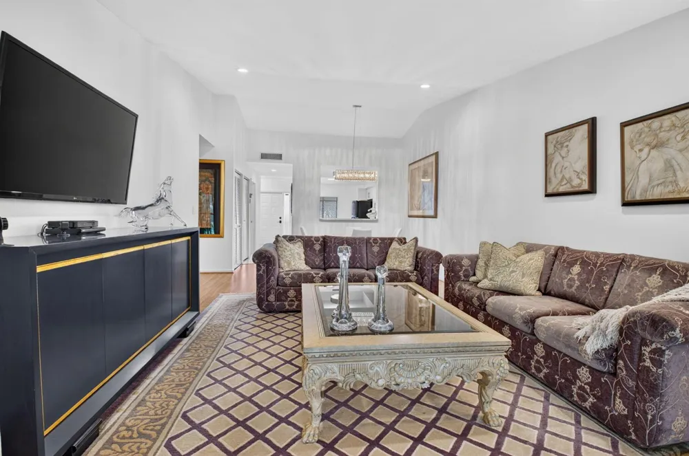 5086 Golfview Court #1622 Delray Beach, FL 33484