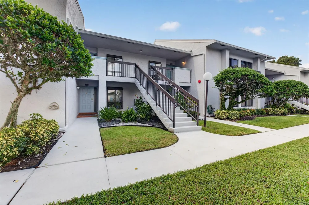 5086 Golfview Court #1622 Delray Beach, FL 33484