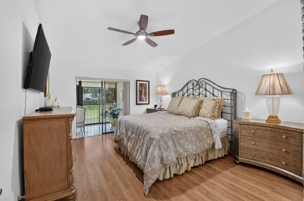 5086 Golfview Court #1622 Delray Beach, FL 33484