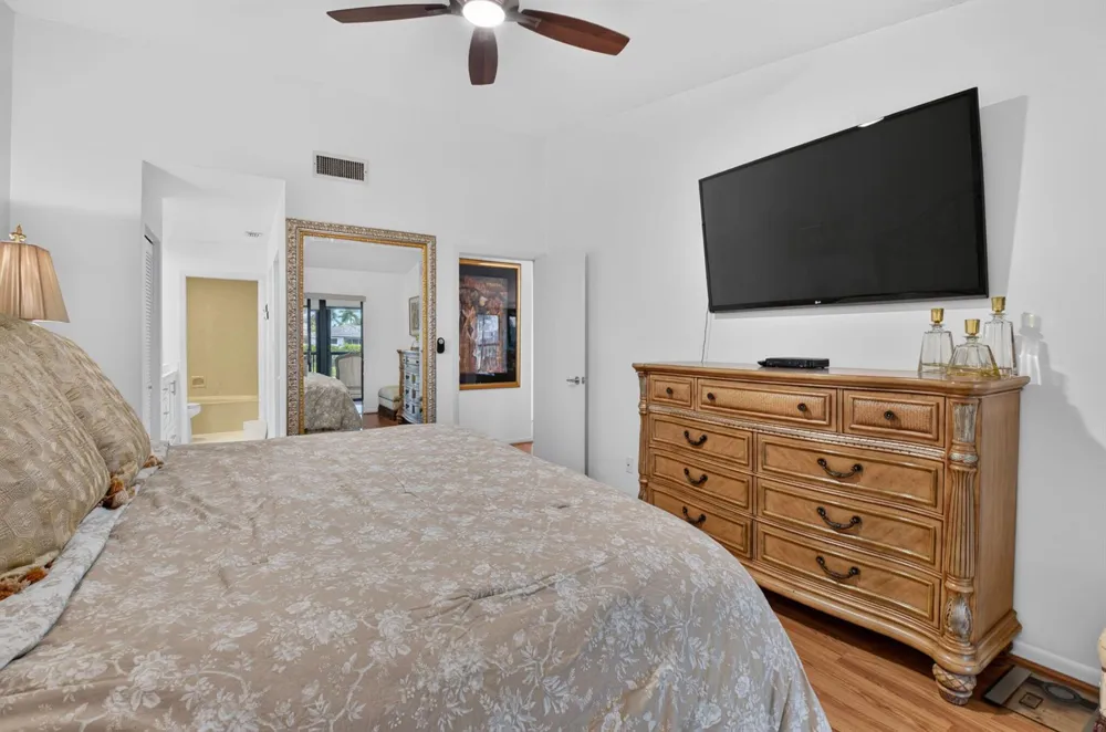 5086 Golfview Court #1622 Delray Beach, FL 33484