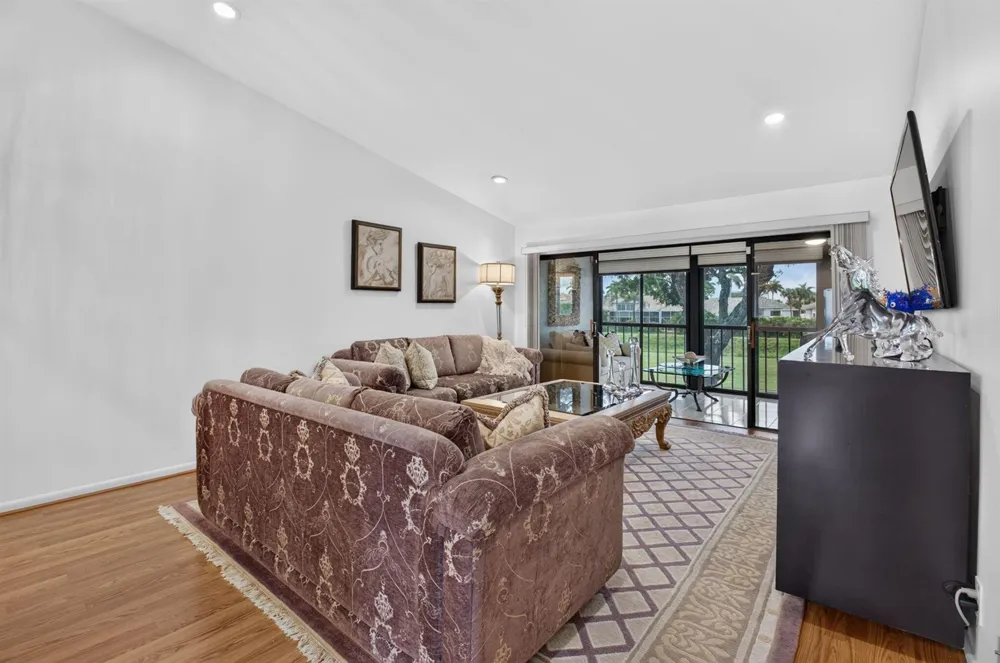 5086 Golfview Court #1622 Delray Beach, FL 33484