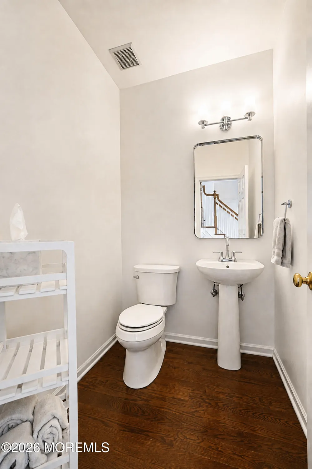 8 Alyssa Lane Manalapan, NJ 07726