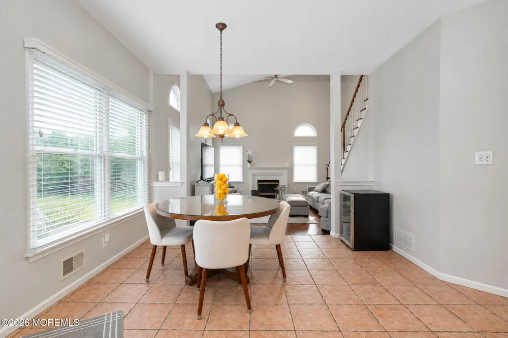 8 Alyssa Lane Manalapan, NJ 07726