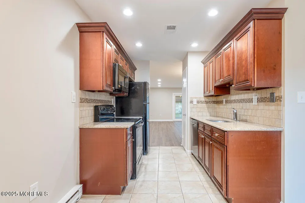 47 Wild Turkey Way #E Manalapan, NJ 07726