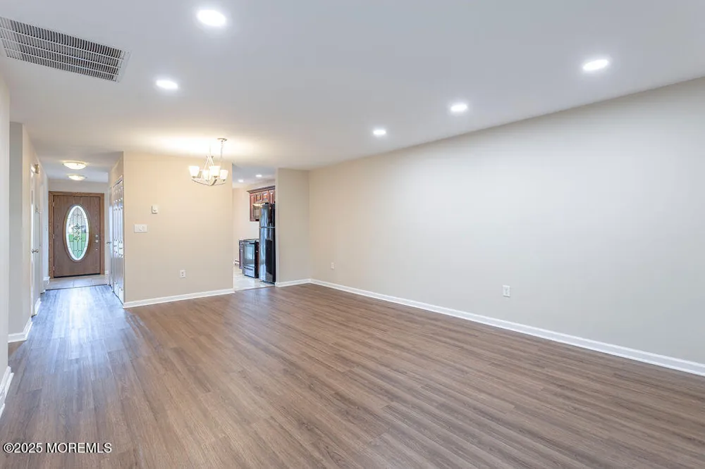 47 Wild Turkey Way #E Manalapan, NJ 07726