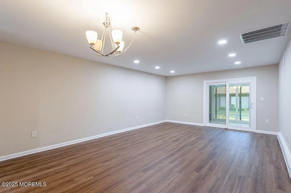 47 Wild Turkey Way #E Manalapan, NJ 07726