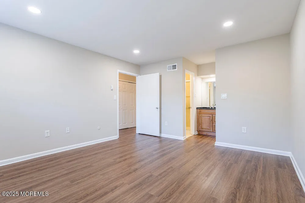 47 Wild Turkey Way #E Manalapan, NJ 07726