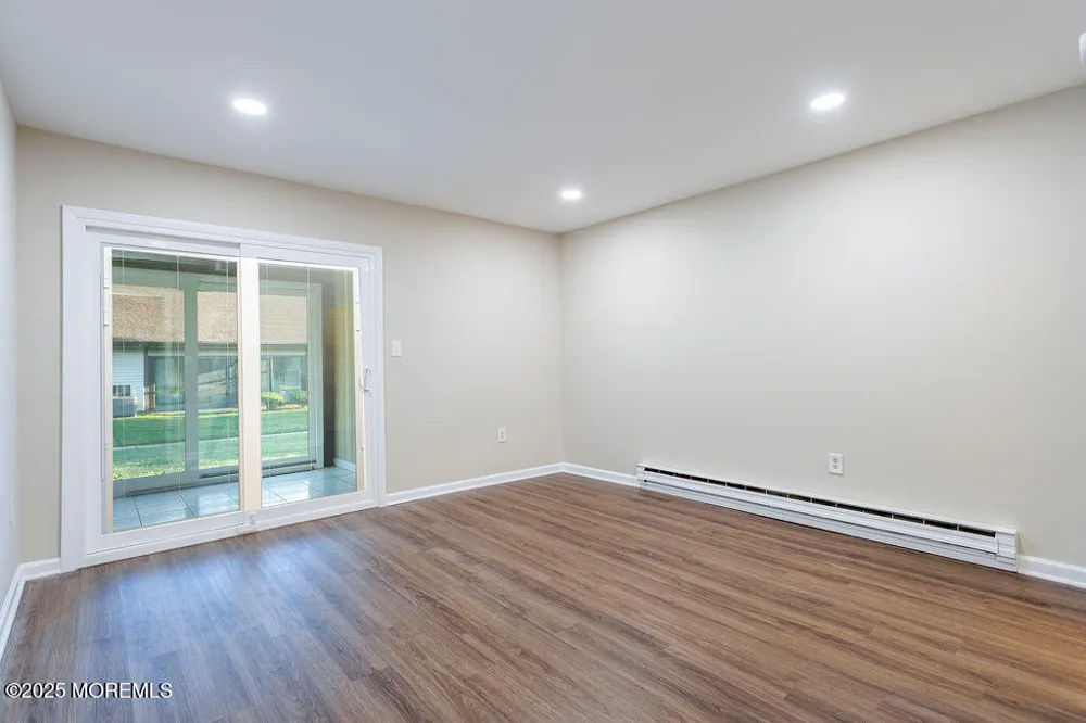 47 Wild Turkey Way #E Manalapan, NJ 07726