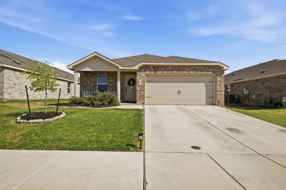 14137 Golden Bridge Drive Pilot Point, TX 76258