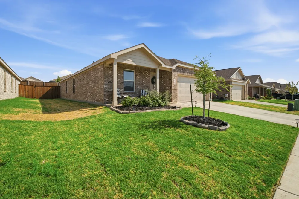 14137 Golden Bridge Drive Pilot Point, TX 76258