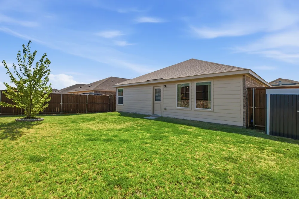 14137 Golden Bridge Drive Pilot Point, TX 76258