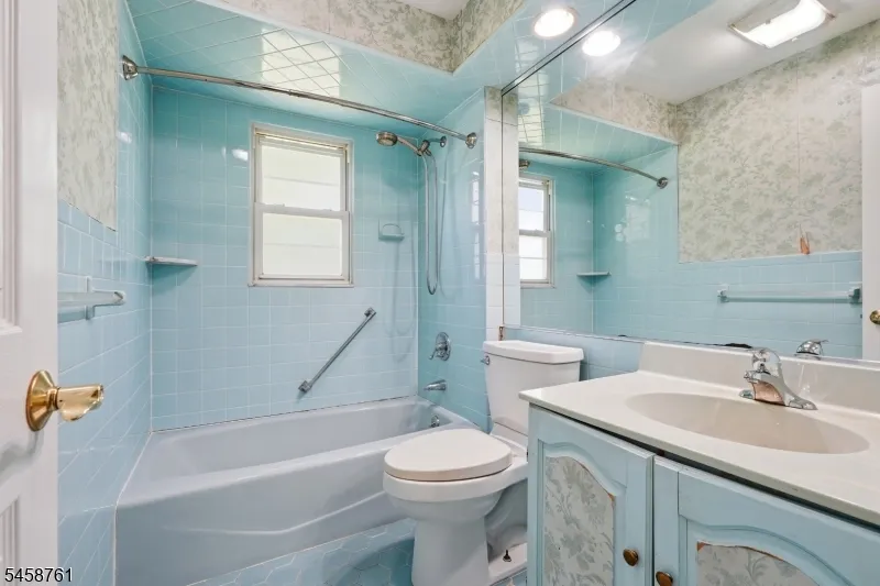 14 Ford Hill Rd Hanover, NJ 07981