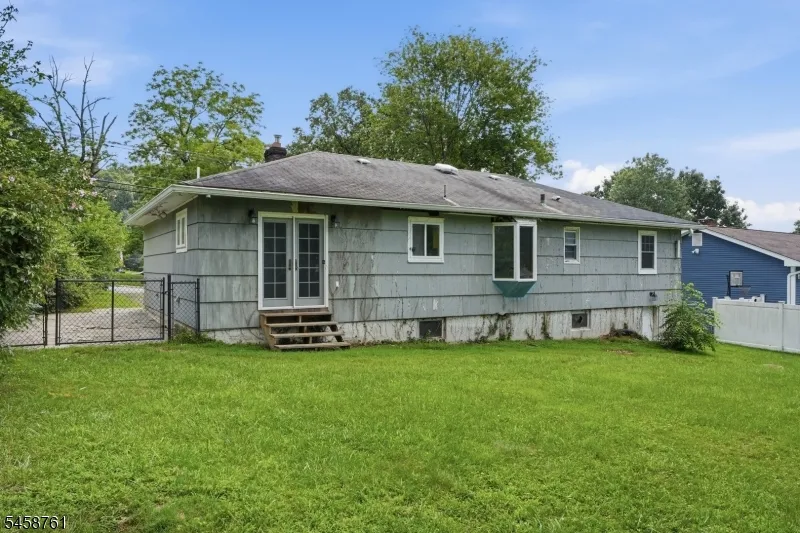 14 Ford Hill Rd Hanover, NJ 07981