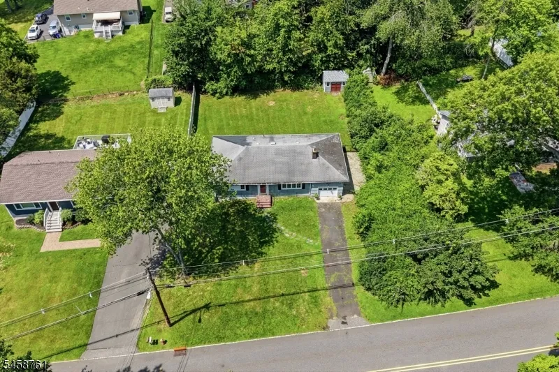 14 Ford Hill Rd Hanover, NJ 07981