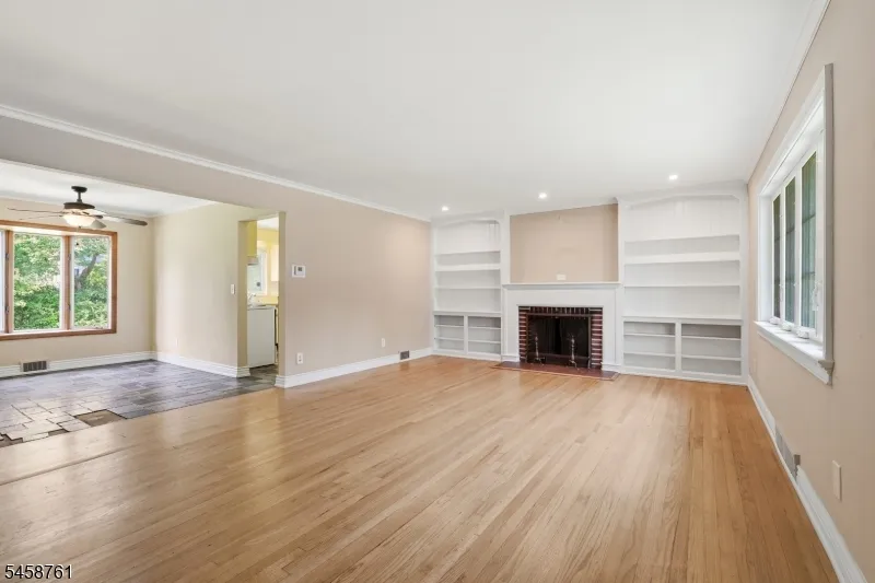 14 Ford Hill Rd Hanover, NJ 07981