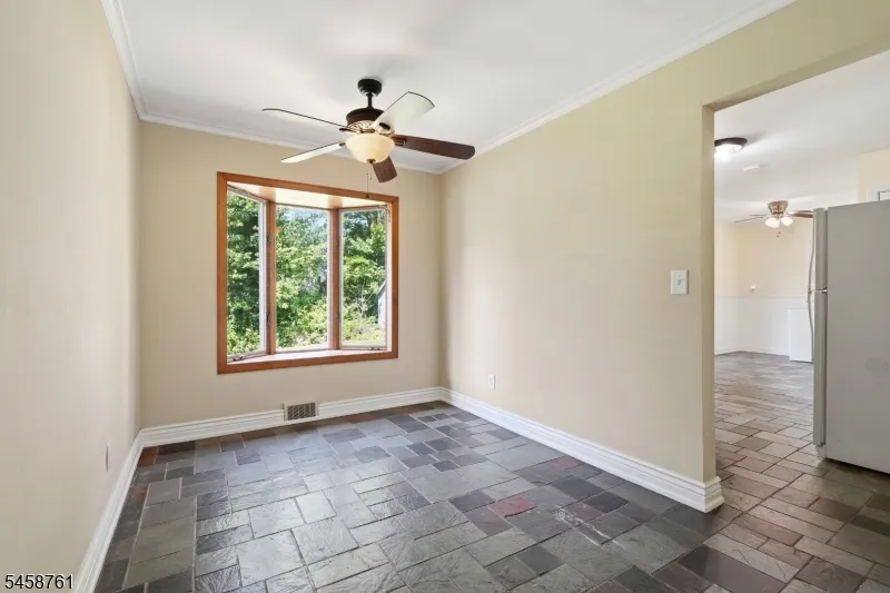 14 Ford Hill Rd Hanover, NJ 07981
