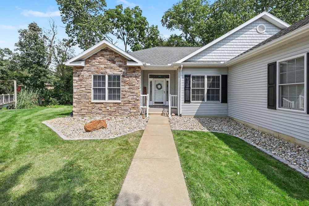 1172 Lexington Boulevard Jackson, MI 49201