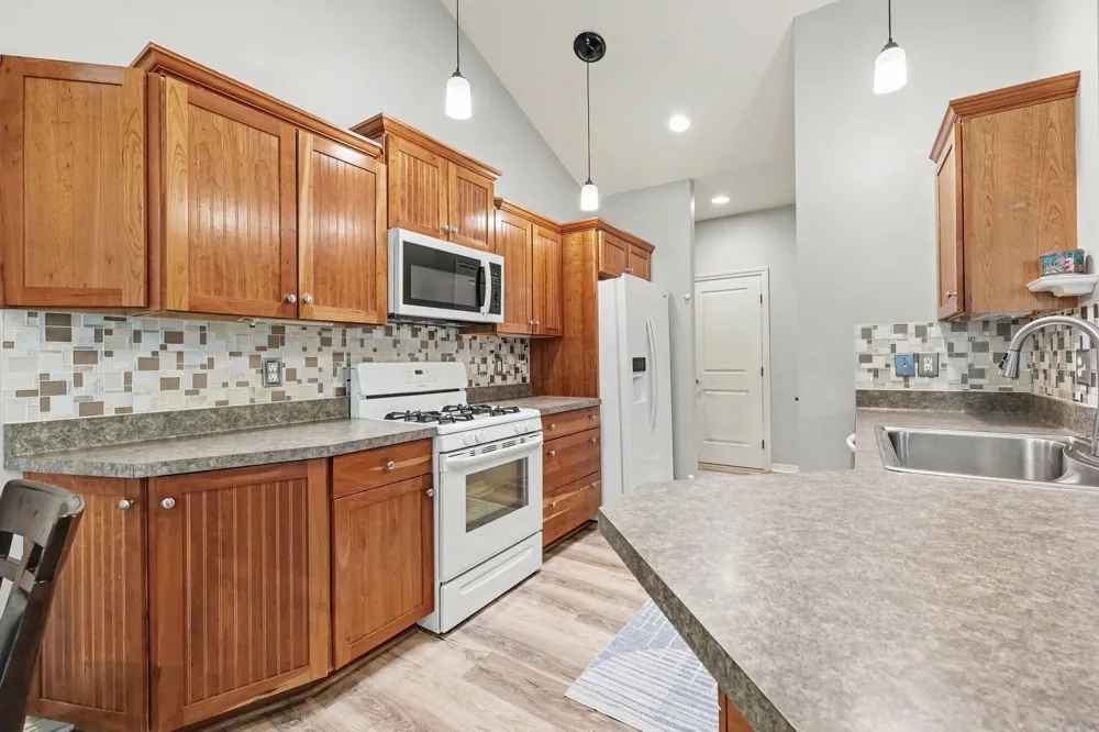 1172 Lexington Boulevard Jackson, MI 49201