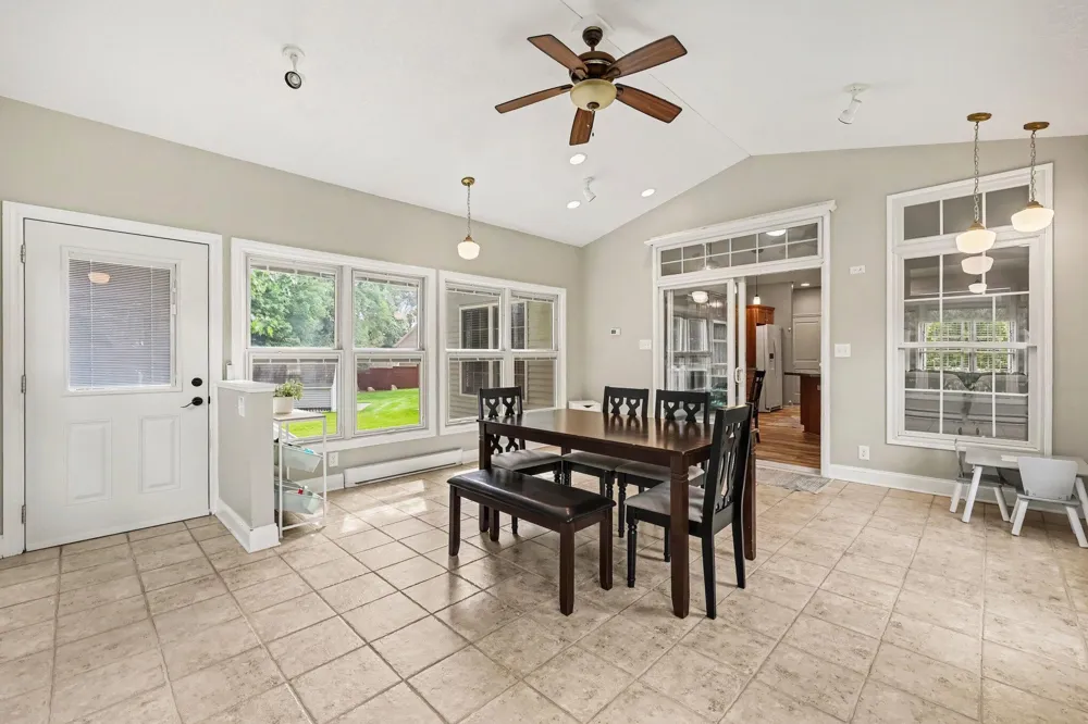 1172 Lexington Boulevard Jackson, MI 49201