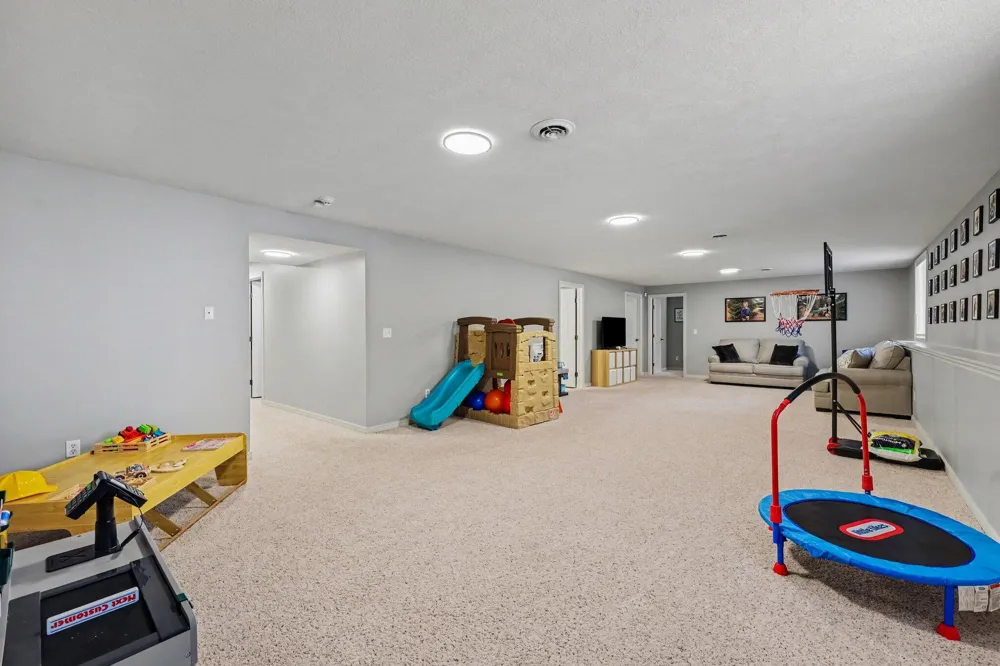 1172 Lexington Boulevard Jackson, MI 49201