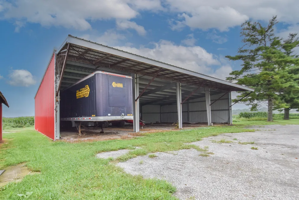 8820 S Lake Pleasant Road Hillsdale, MI 49242