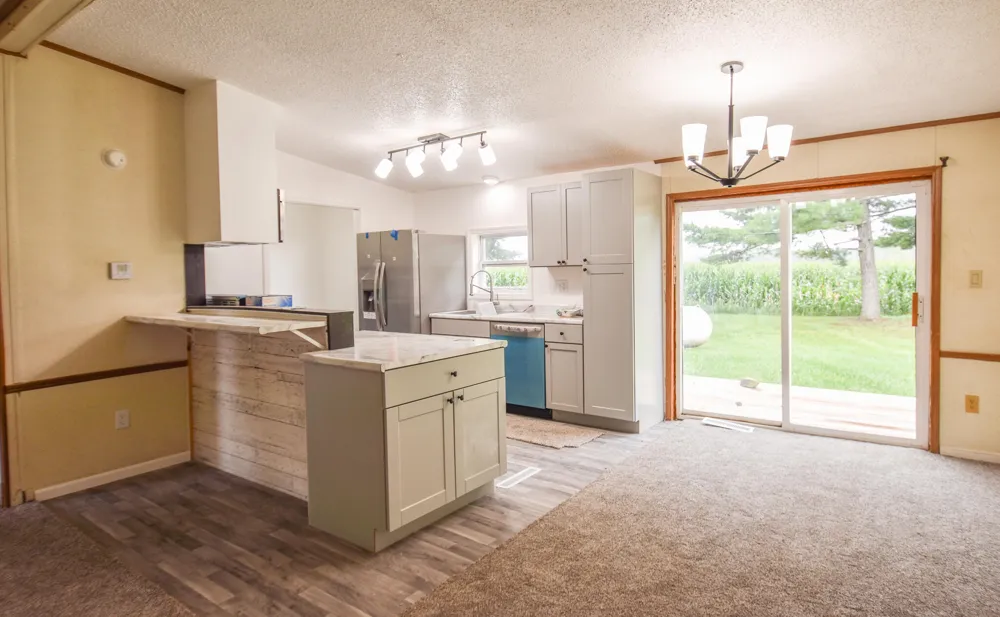 8820 S Lake Pleasant Road Hillsdale, MI 49242