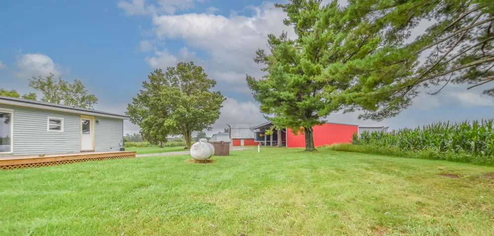8820 S Lake Pleasant Road Hillsdale, MI 49242