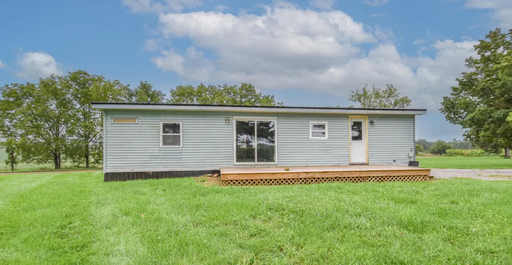 8820 S Lake Pleasant Road Hillsdale, MI 49242