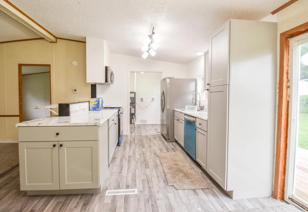 8820 S Lake Pleasant Road Hillsdale, MI 49242