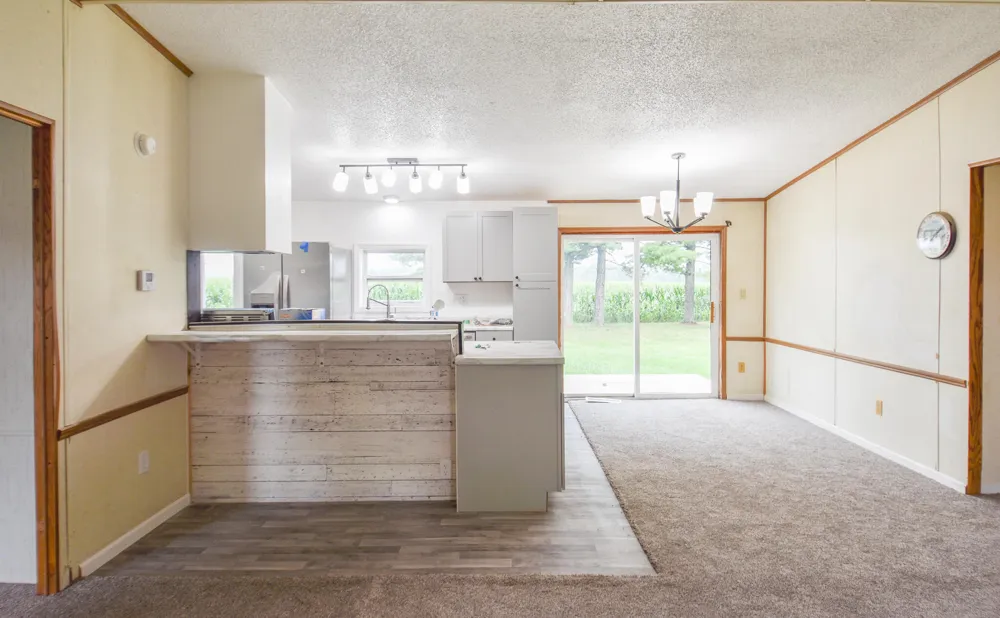 8820 S Lake Pleasant Road Hillsdale, MI 49242
