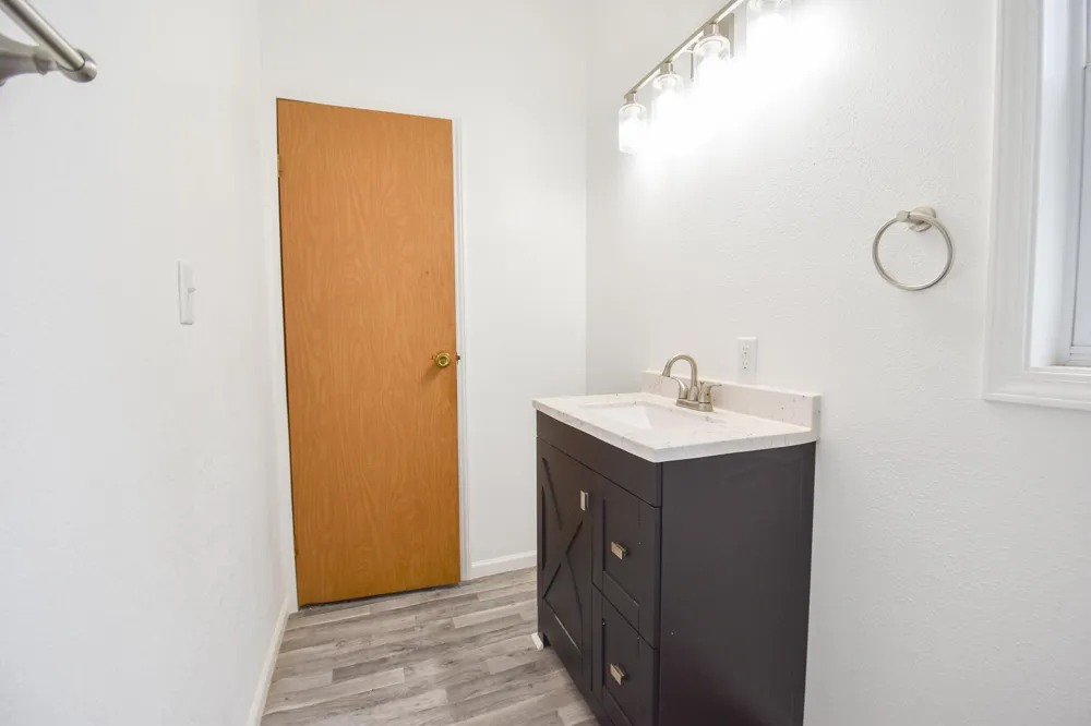 8820 S Lake Pleasant Road Hillsdale, MI 49242