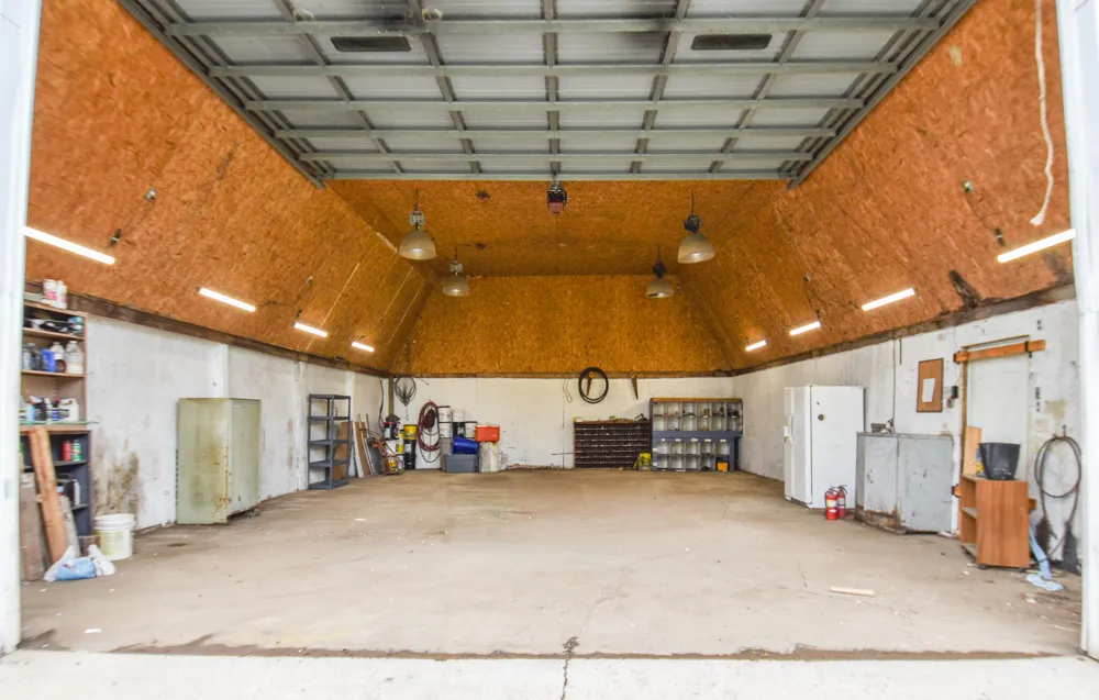 8820 S Lake Pleasant Road Hillsdale, MI 49242