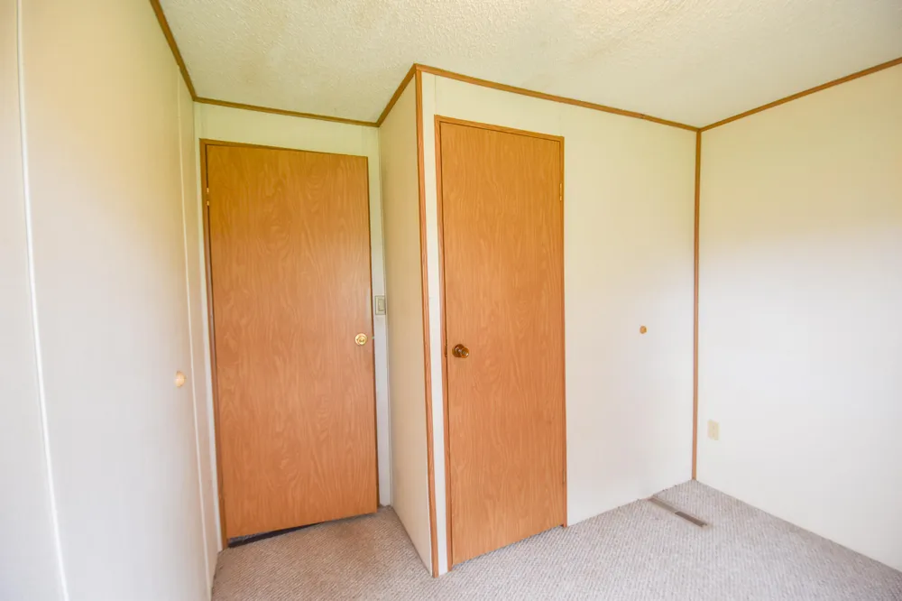8820 S Lake Pleasant Road Hillsdale, MI 49242
