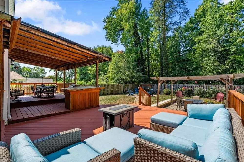 805 Montpelier Drive Greensboro, NC 27410