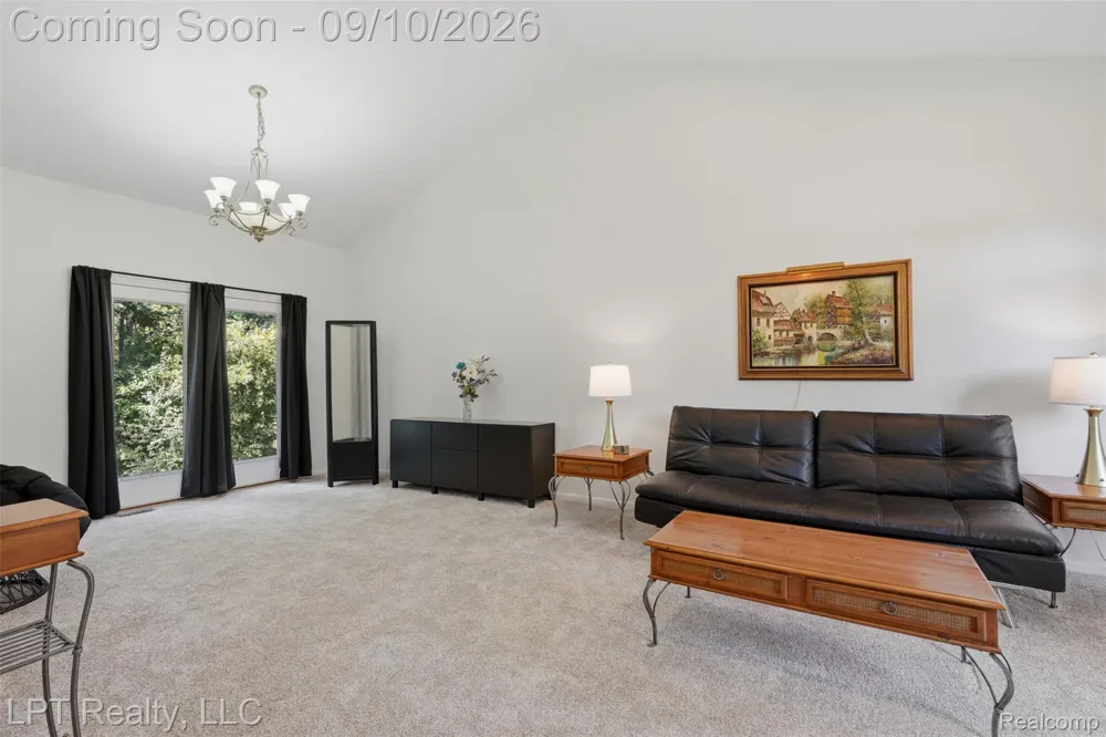 1419 Woodbridge Lane Wixom City, MI 48393