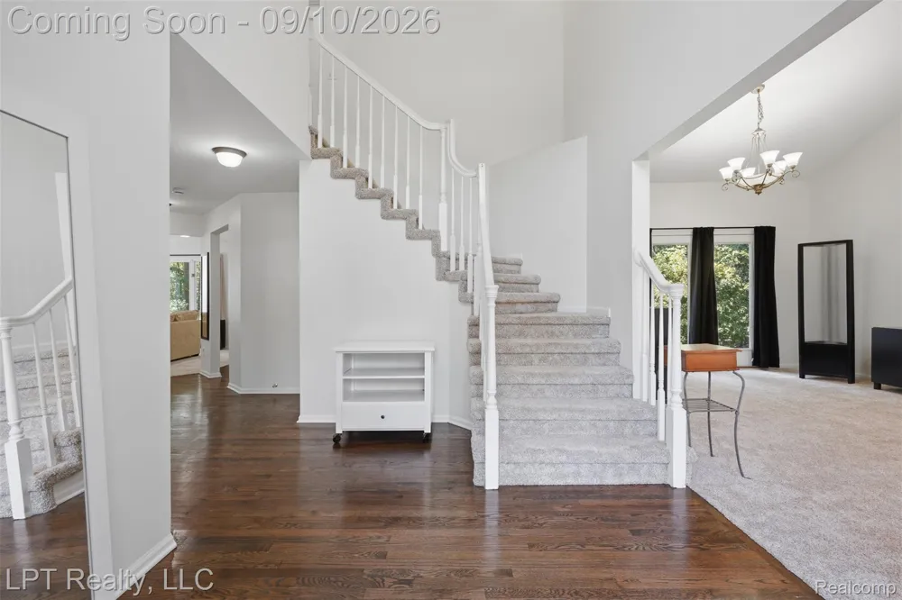1419 Woodbridge Lane Wixom City, MI 48393