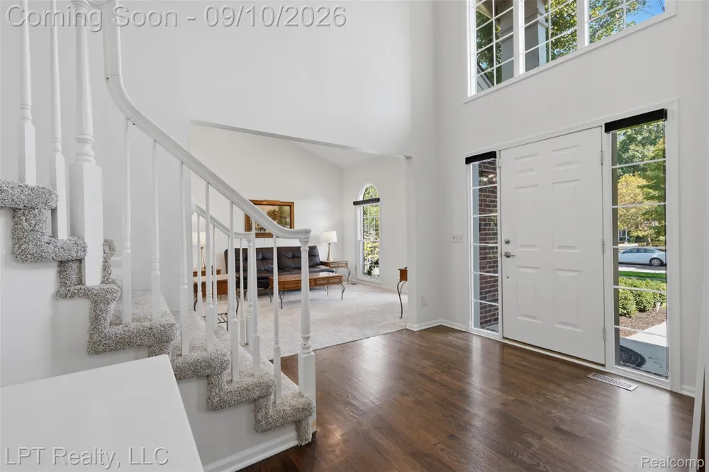 1419 Woodbridge Lane Wixom City, MI 48393