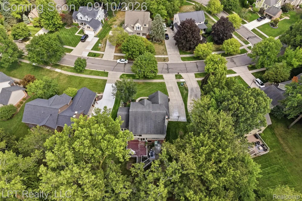 1419 Woodbridge Lane Wixom City, MI 48393