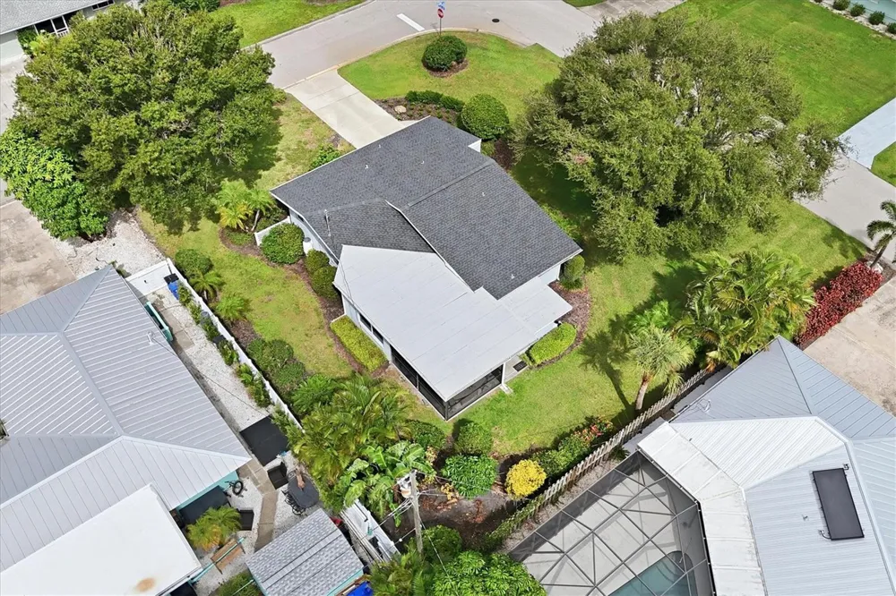213 FIRENZE AVENUE W Venice, FL 34285