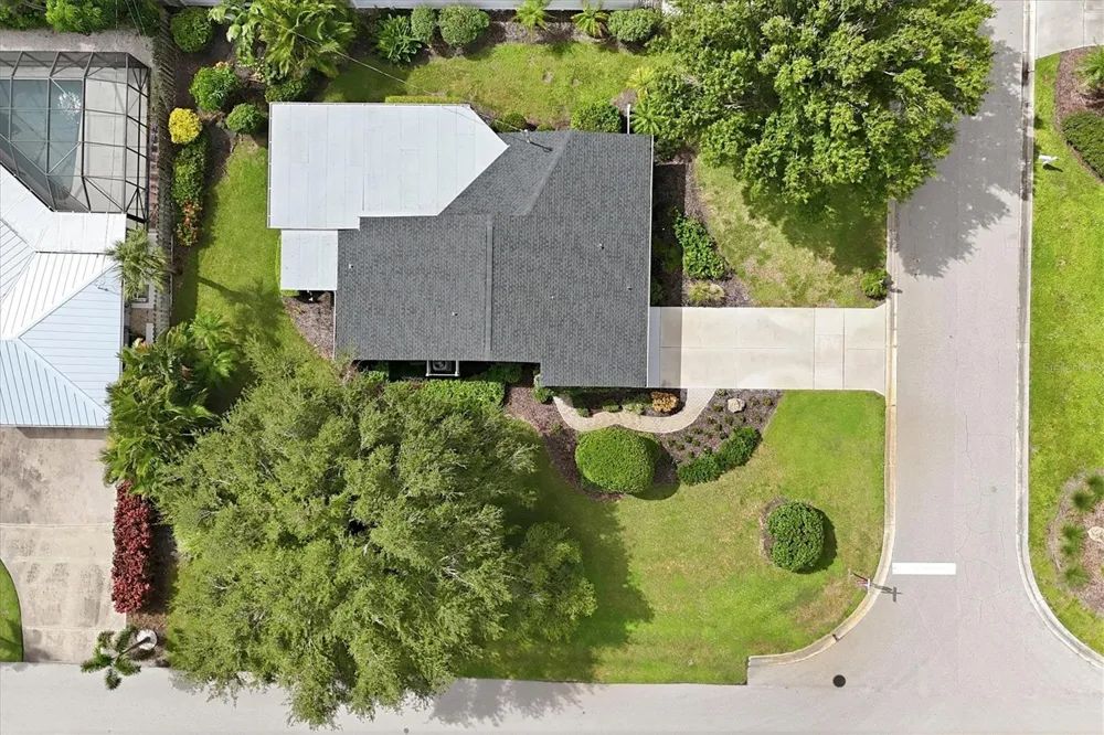 213 FIRENZE AVENUE W Venice, FL 34285