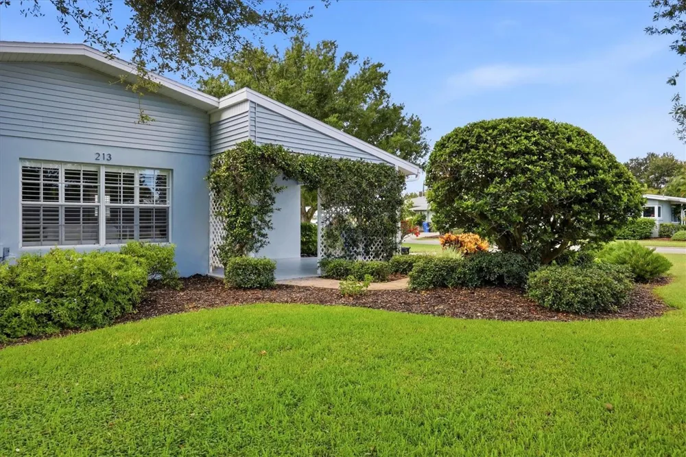 213 FIRENZE AVENUE W Venice, FL 34285