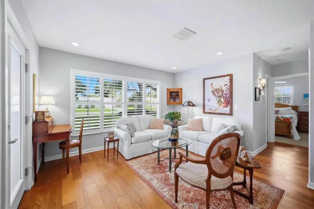 213 FIRENZE AVENUE W Venice, FL 34285