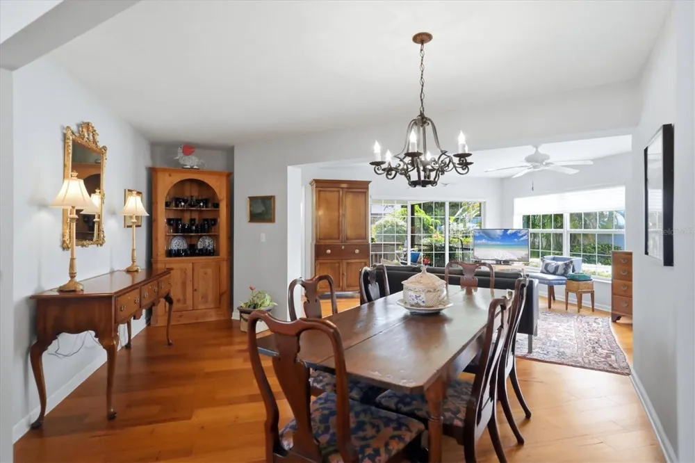 213 FIRENZE AVENUE W Venice, FL 34285