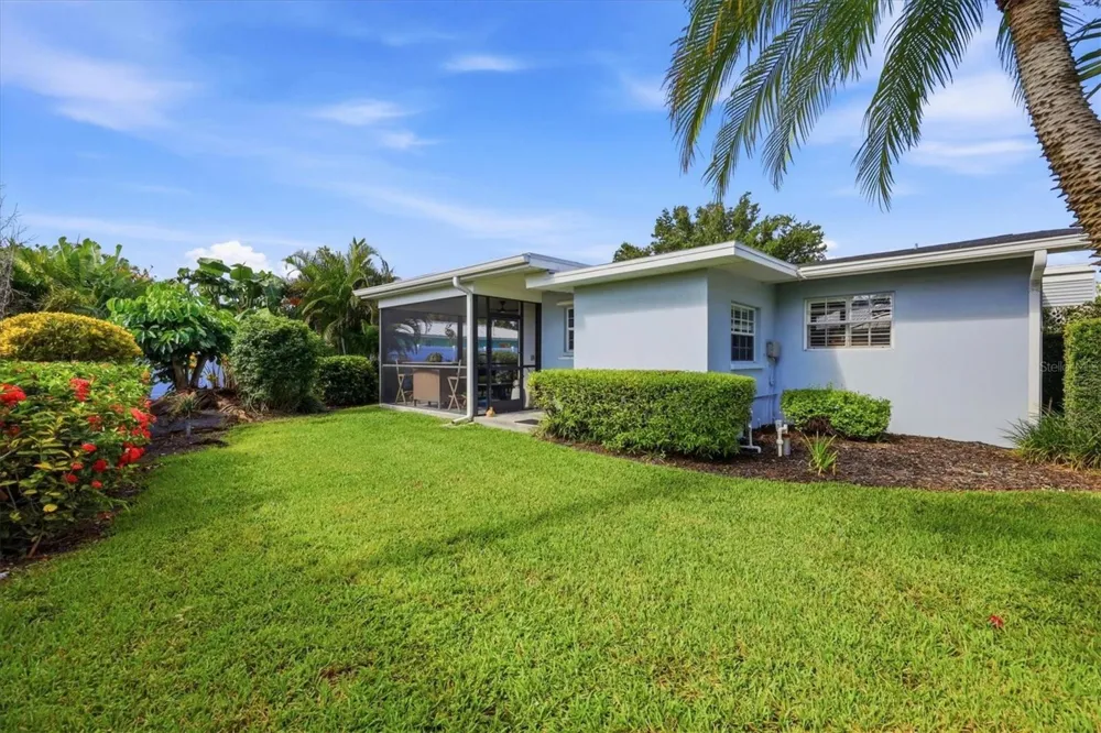 213 FIRENZE AVENUE W Venice, FL 34285