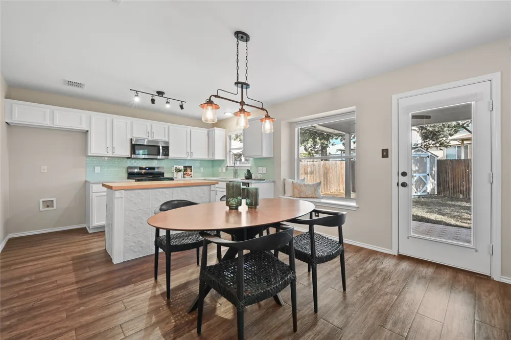 11608 Paul E Anderson Drive Austin, TX 78748