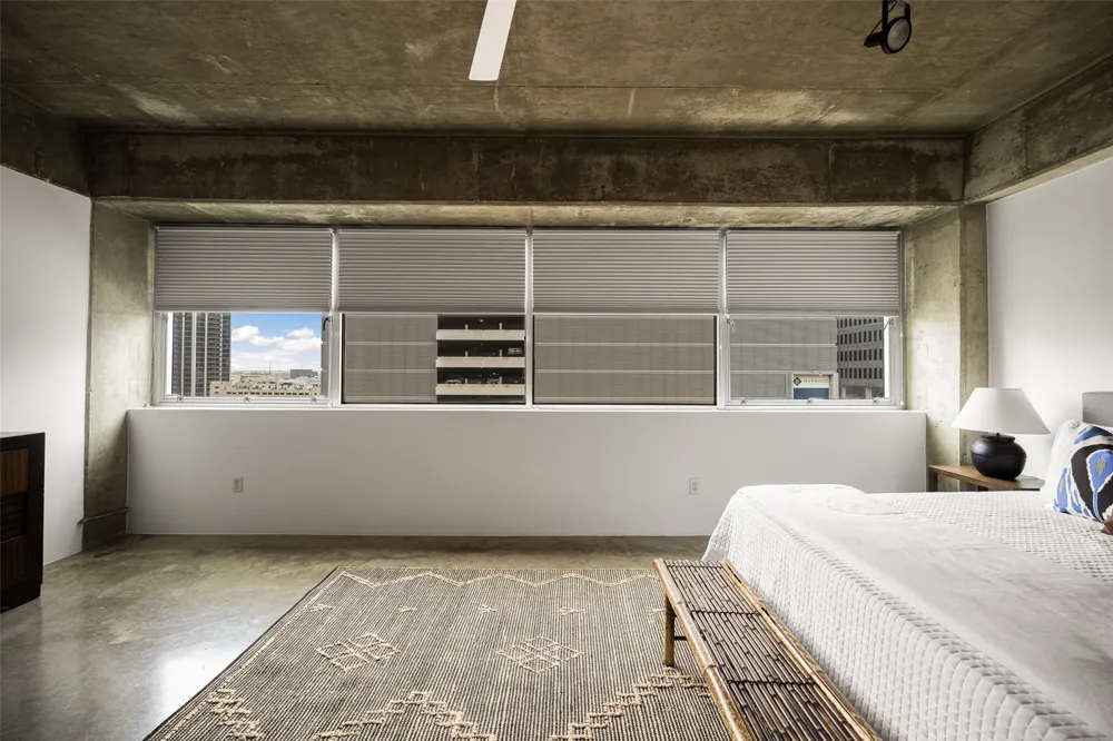 2011 Cedar Springs #305 Dallas, TX 75201