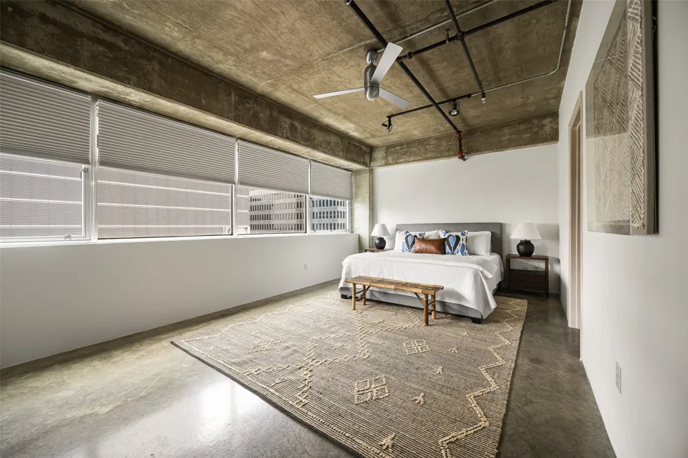2011 Cedar Springs #305 Dallas, TX 75201