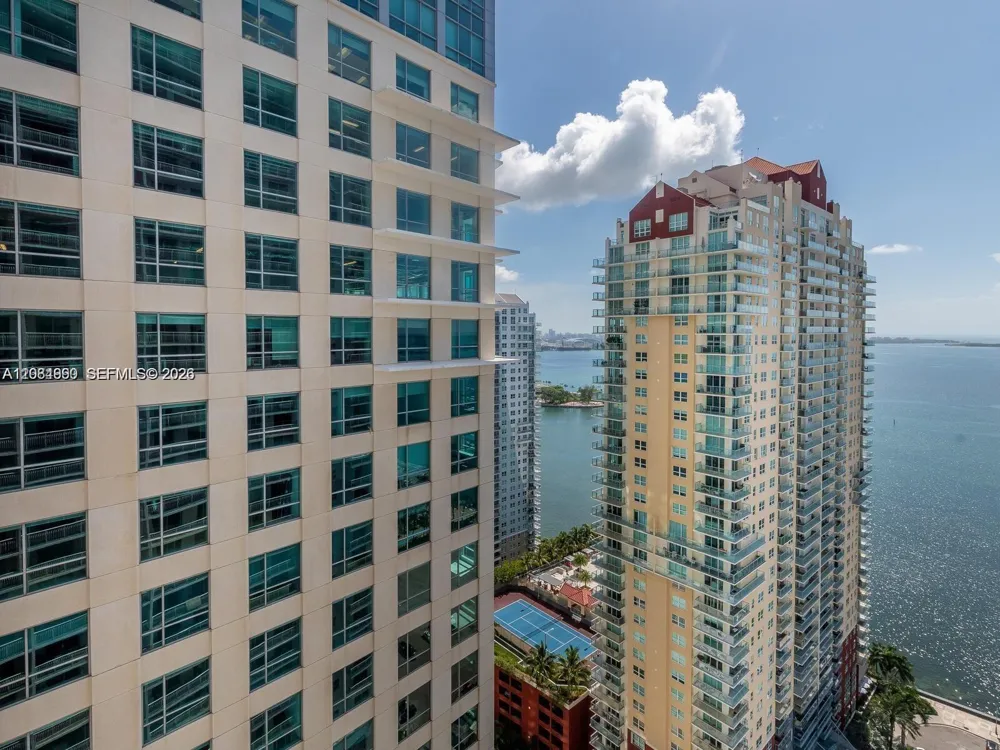 1200 Brickell Bay Dr #3210 Miami, FL 33131