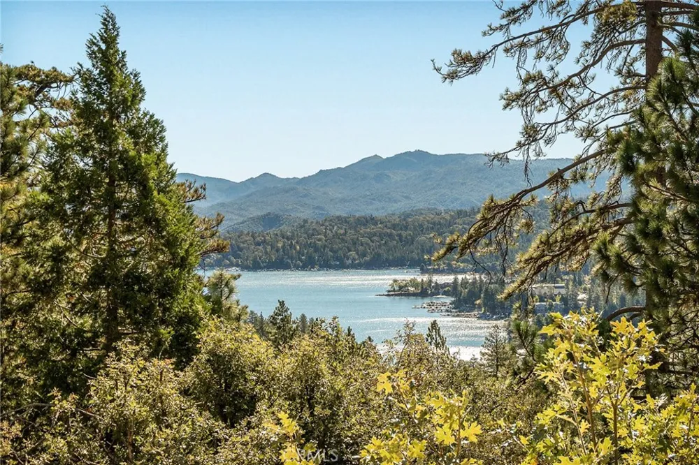 201 Grizzly Lake Arrowhead, CA 92352